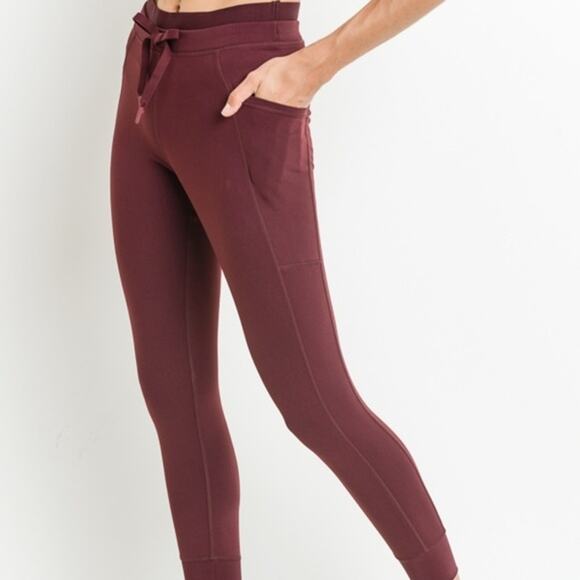 Moho B Pants - Mono B Burgundy Capri Hybrid Leggings Sz Medium